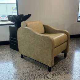 Cleo Wash Lounge With Massage – Sand (Black Basin) - Ex Demo/Sample