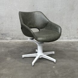 Dawn Styling Chair White Hydraulic and Base - Ex Showroom Display